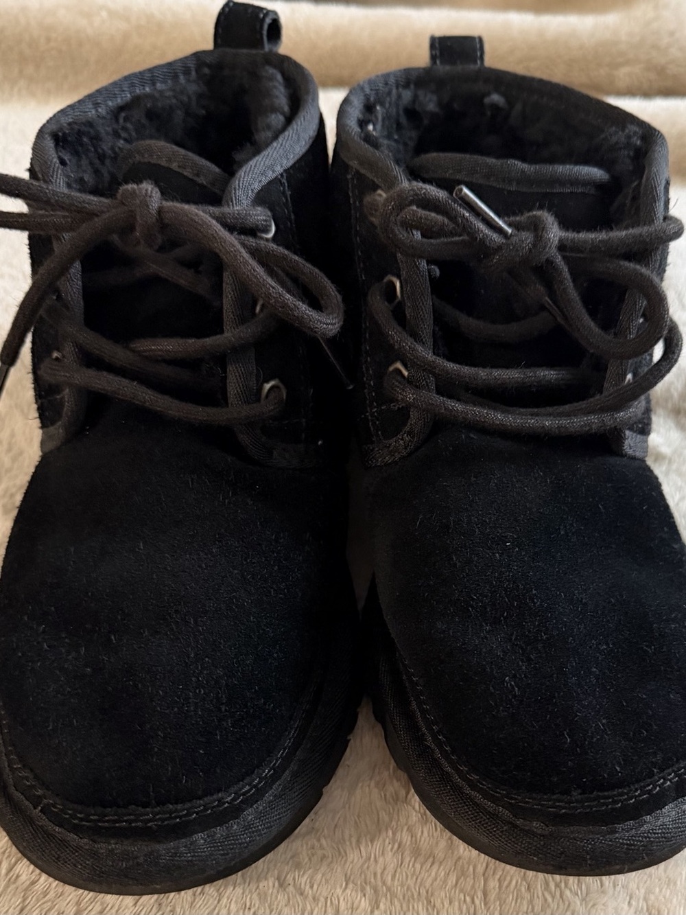 UGG Neumel Black Ankle Boots US 7